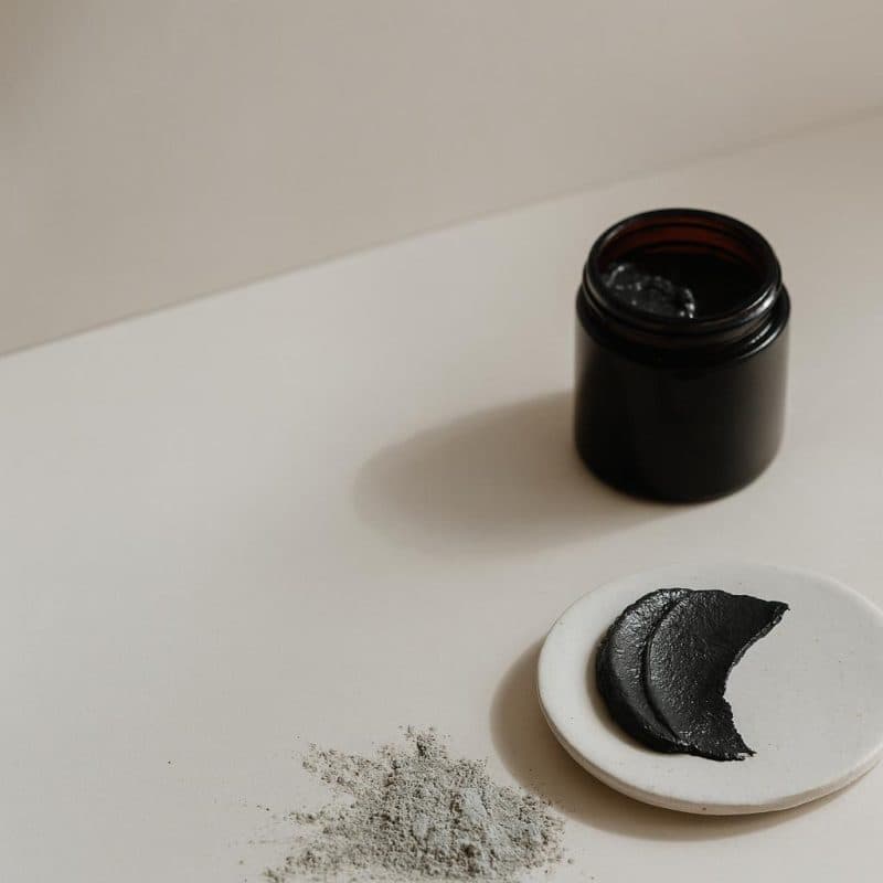 Kako pravilno koristiti Crni set: rutina ugljen glina za početnike